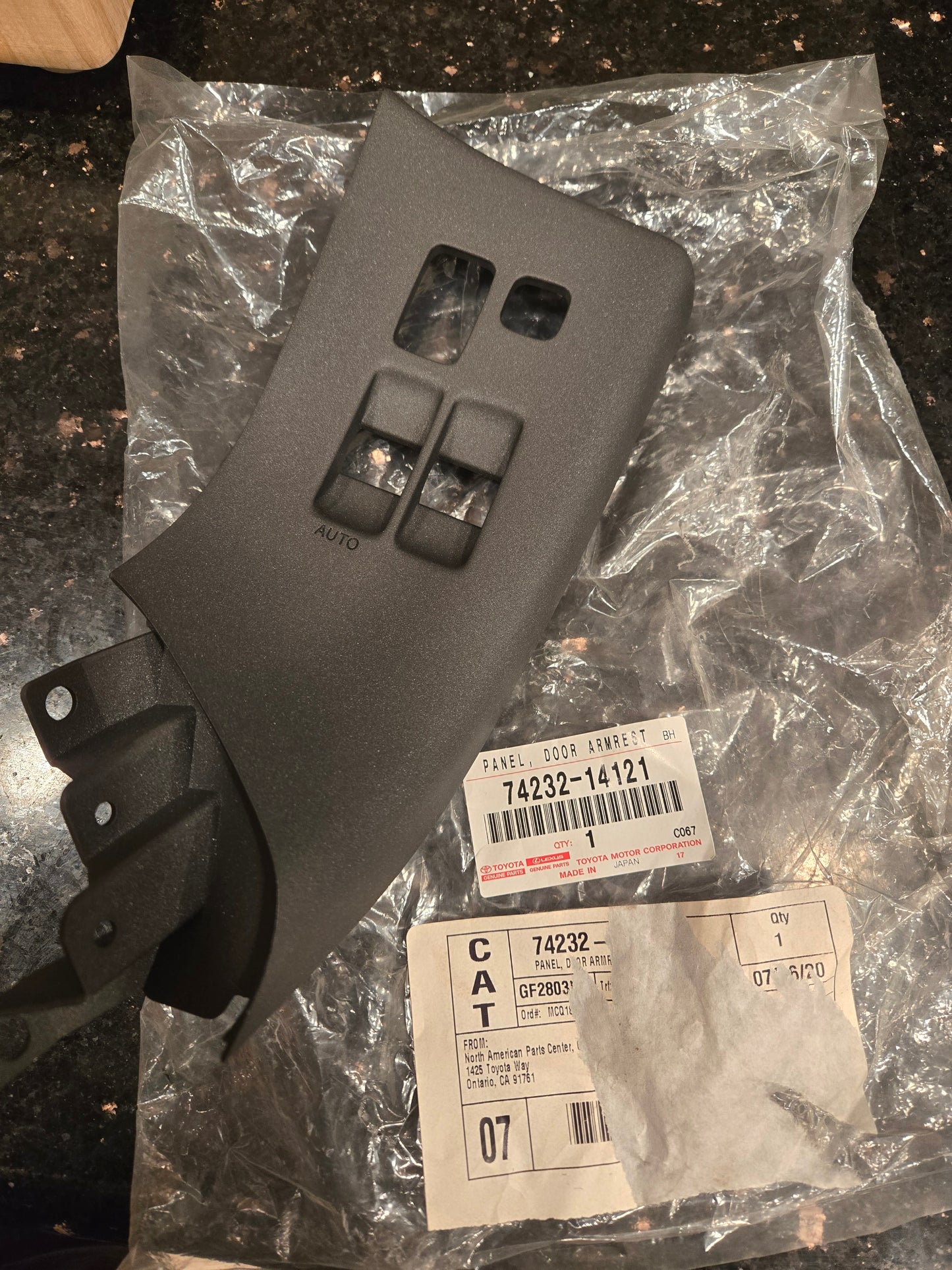 Toyota Dash Panel Window Switch LHD 97-98